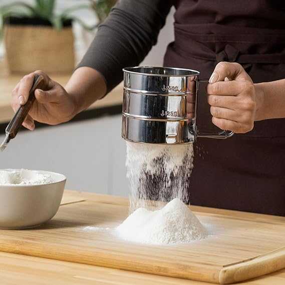 Stainless Steel Flour Sifter with Double Layer Fine Mesh